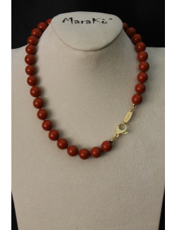 Collier pasta di corallo con chiusura argento dorato