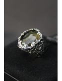 Anello in argento con cristallo fumè