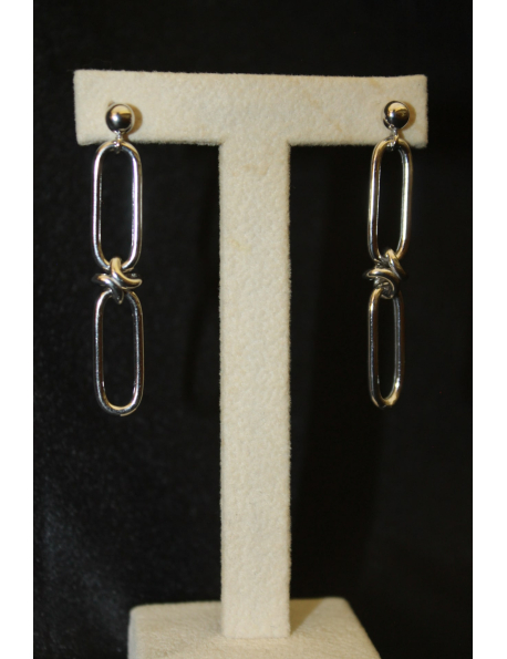 Coppia di orecchini fantasia in argento