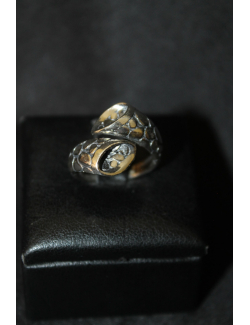 Anello in argento modello Wall contrariè