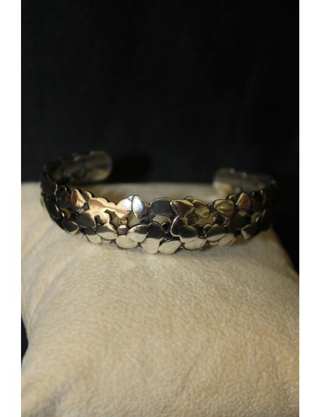 Bracciale modello pepite in argento