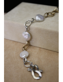Bracciale catena in argento con perle barocche