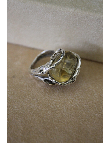 Anello goccia in argento e citrina