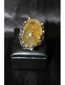 Anello con citrina e argento