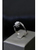 Anello in oro bianco con brillanti