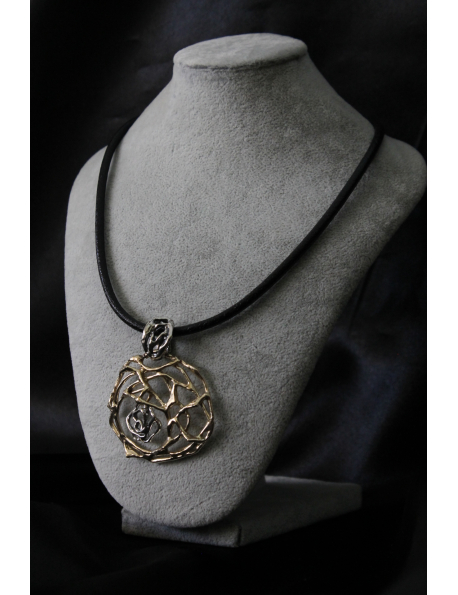 Collana con ciondolo spirale rete in argento e bronzo