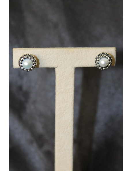 Coppia orecchini con perla e argento