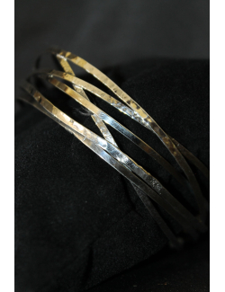Bracciale a cerchi in filo tutto in argento