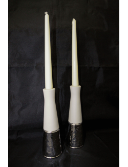Coppia candelabri con base in argento
